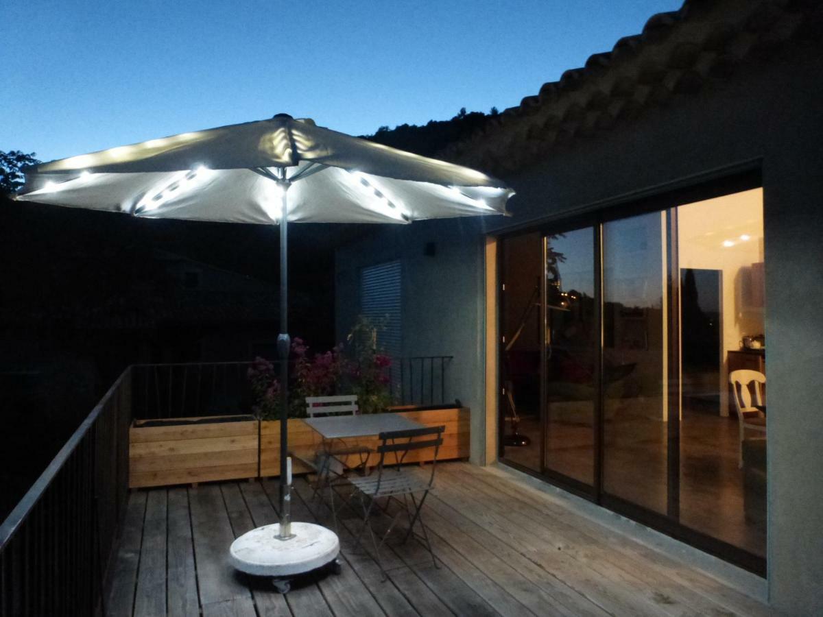 Maison Itze Saint-Saturnin-d'Apt Exteriér fotografie